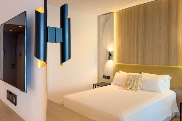 غرفة سوبيريور بسرير مزدوج بإطلالة على البحر، Cavo Maris Beach Hotel 4/8