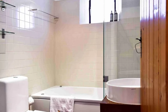 2 Bedrooms, House, King and Twin Beds, Sofa, Kitchenette, Garden Area، Herdade Do Touril 7/10