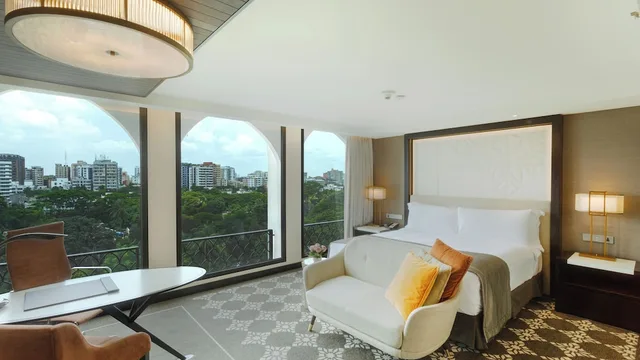 غرفة كلاسيكية بسرير كينج، InterContinental Dhaka 3/4