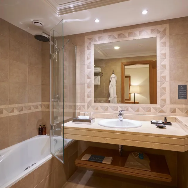 غرفة سوبيريور بسرير مزدوج أو سريرين منفصلين بإطلالة على البحر، Porto Mare 3/4
