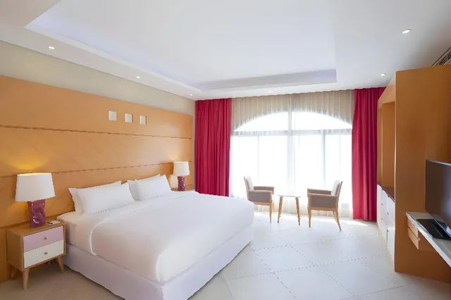 جناح جونيور، Occidental Sharjah Grand 1/1