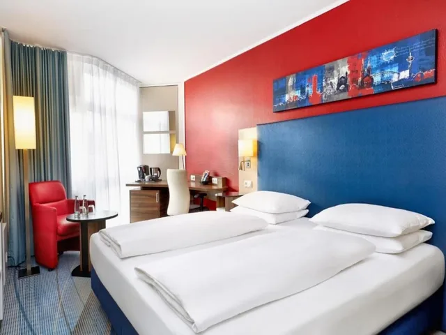Superior, Twin Beds, H Hotel Koln Bruhl 1/10