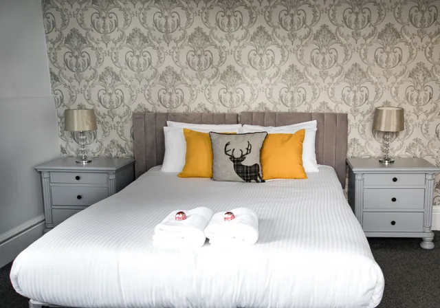 غرفة عائلية ثلاثية بثلاثة أسرّة بغرفة نوم واحدة، Mcinnes House Hotel 2/4