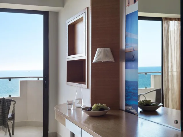 غرفة قياسية بإطلالة على البحر، Esperos Palace Resort & Spa 7/9