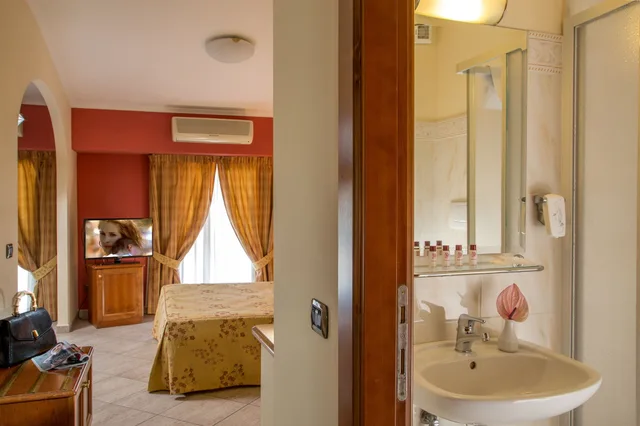 غرفة اقتصادية بسرير مزدوج، Marini Park Hotel 6/6