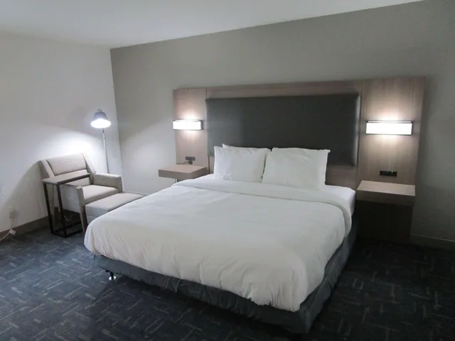 غرفة بسرير كينج لذوي الإعاقة، Best Western Acadia Hotel 1/6