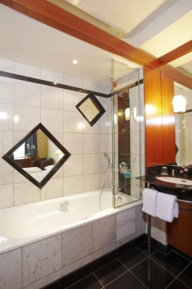 غرفة قياسية بسرير كوين، SEASIDE PARK HOTEL LEIPZIG 5/6