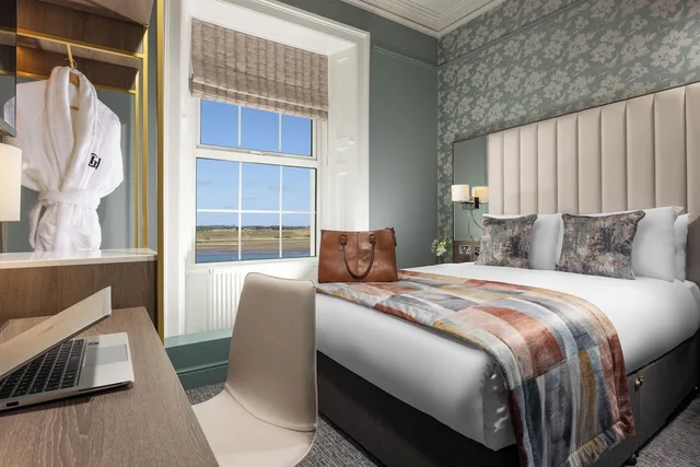 Single, Single Bed, Sea View, The Grand Malahide 1/1