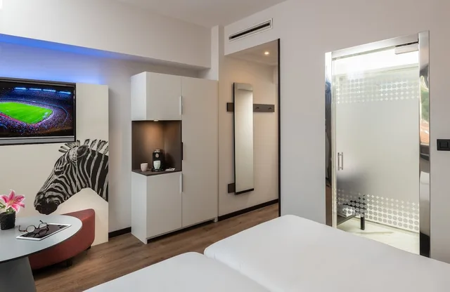 Down to Earth, Double Bed، NYX Hotel Bilbao by Leonardo Hotels 6/7