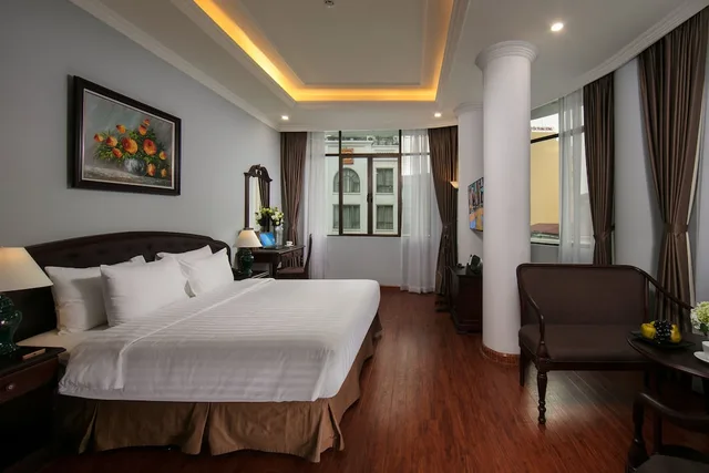 جناح جونيور بسرير كينج، Halais Hotel 1/4