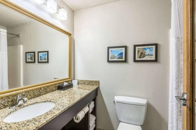 Room, 2 Queen Beds, Comfort Inn and Suites Lees Summit Kansas City 6/8