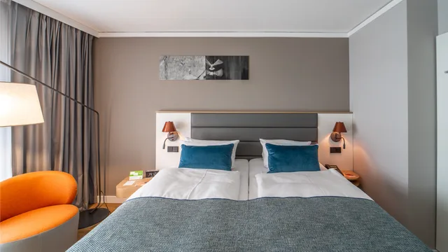 غرفة بسرير مزدوج، Holiday Inn Berlin Airport Conference Centre Formerly Holiday Inn Berlin International Airport 6/7