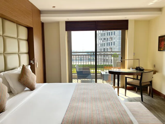 جناح عائلي بإطلالة على المدينة بشرفة، فندق سوفيتل كورنيش الخبر(Sofitel Al Khobar the Corniche) 4/10
