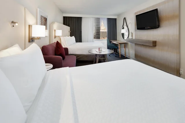 غرفة بريميوم بإطلالة على المدينة، Crowne Plaza Hotel Dallas Downtown 1/4