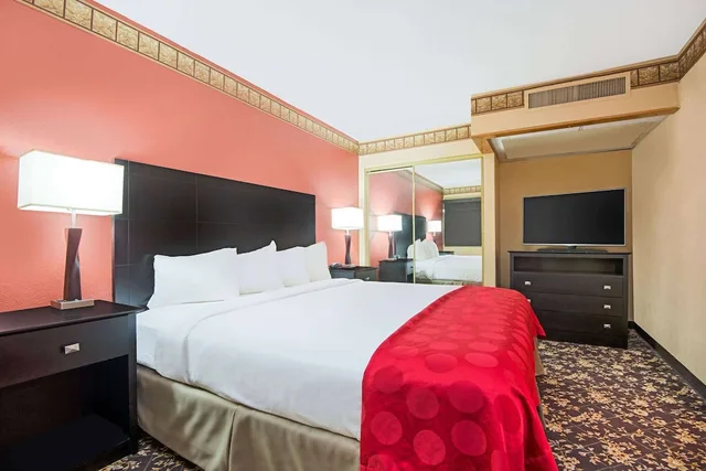 غرفة خارجية بسرير كينج، The Eddie Hotel Gillette 3/4