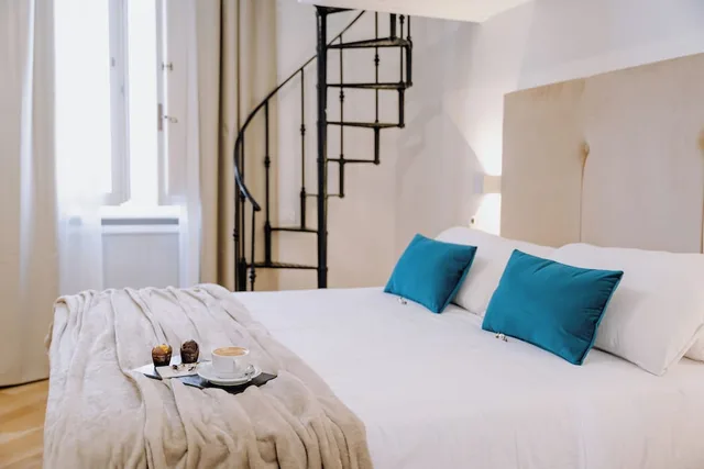 غرفة قياسية بسرير مزدوج أو سريرين منفصلين، Navona Style 4/9