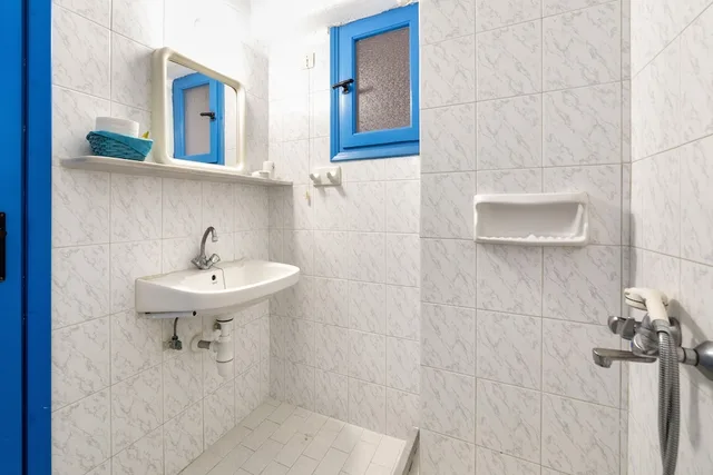 Semi Basement, Economy, Studio, No View، Stratos Apartments and Studios 19/20
