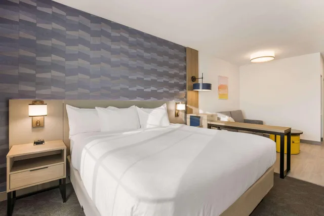 جناح بسرير كينج، Comfort Inn & Suites Gaylord 2/4