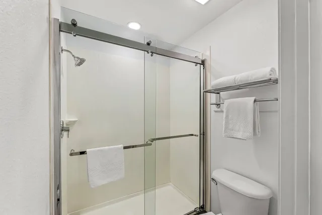 غرفة قياسية بسريرين كوين، Quality Inn & Suites Rio Grande City, TX 6/6