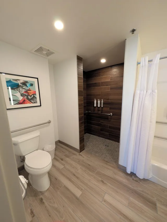 جناح لذوي الإعاقة، Hilton Garden Inn Las Vegas Strip South 5/6