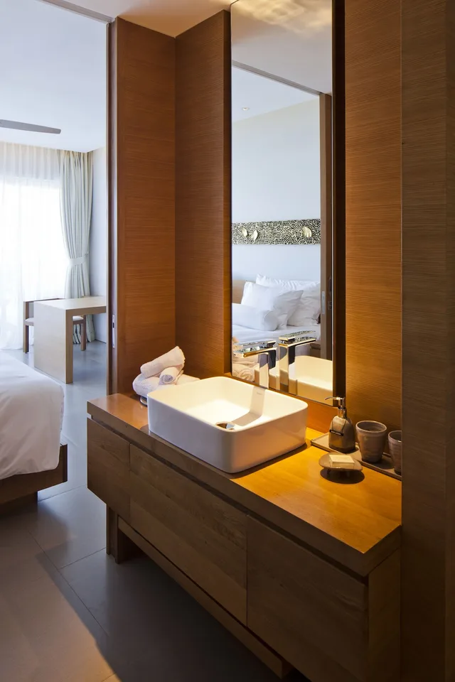 King Bed, NAMAN RETREAT 7/8