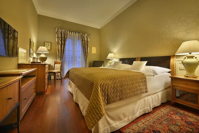 غرفة بريميوم بسرير كوين، Marrol S Hotel 1/2
