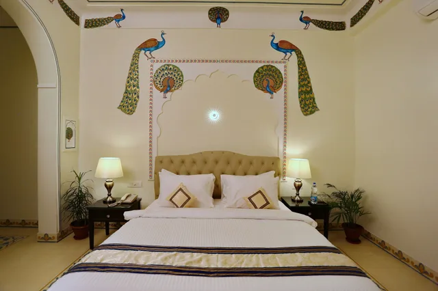 جناح بسرير كينج، Ramgarh Heritage A Luxury Boutique Resort 4/9