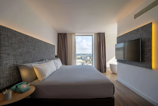 Connecting, Town House، Innside by Melia Liverpool 2/2