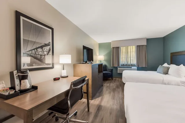 غرفة بسريرين كوين، SureStay Plus Hotel by Best Western Highland Poughkeepsie 3/4