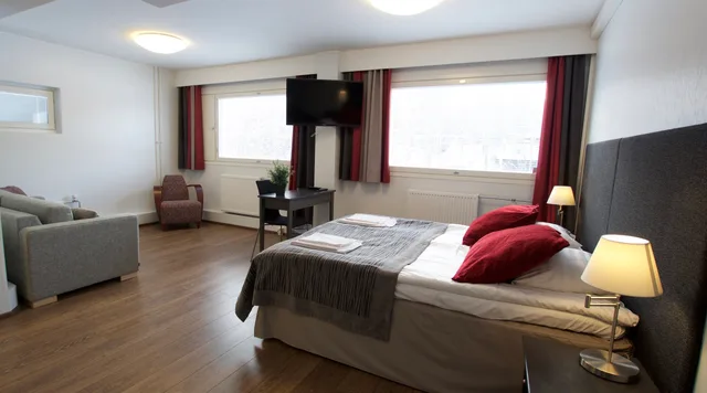 Superior, Double Bed, Hotel Nuuksio 2/2