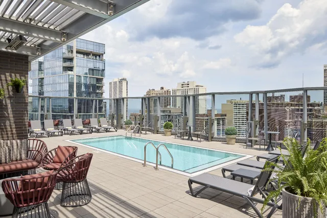 غرفة بإطلالة على البحيرة، VICEROY CHICAGO 2/2