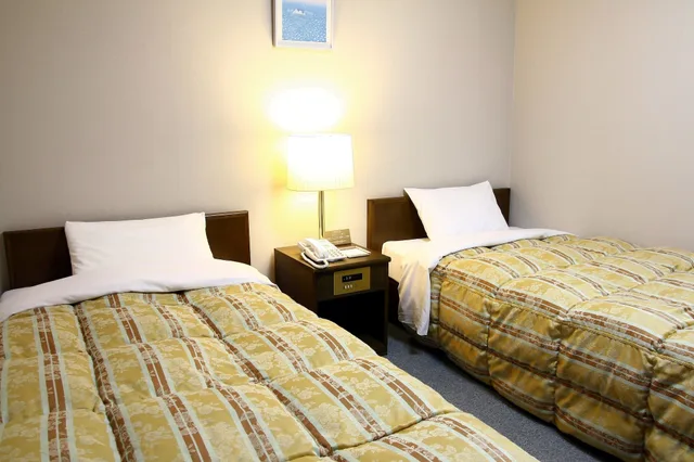 غرفة بسريرين منفصلين، Hotel Route-Inn Court Minami Alps 2/5