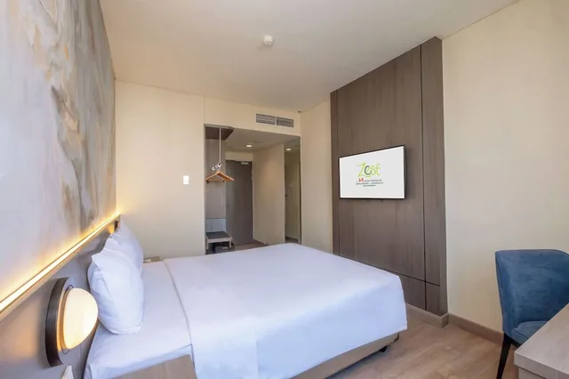 Express, Queen Bed، Swiss-Belexpress Jemursari Surabaya 1/10