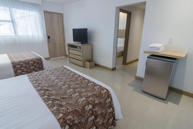 Superior, Quadruple, Ghl Relax Hotel El Puente 8/9