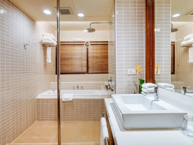 غرفة بسريرين منفصلين بإطلالة على المسبح، Pullman Pattaya Hotel G 5/6