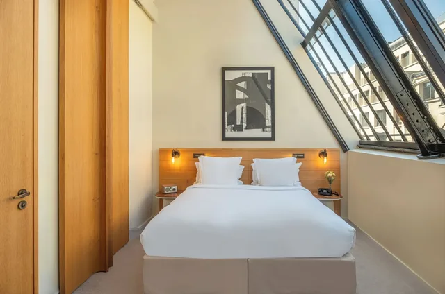 غرفة ديلوكس تنفيذية بسريرين منفصلين، Hotel du Ministere 1/10