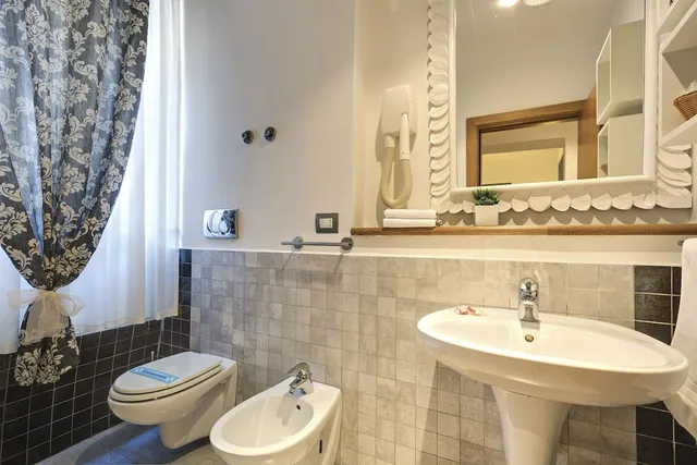 Room, Double Bed, Hotel Marcantonio Rome 8/8
