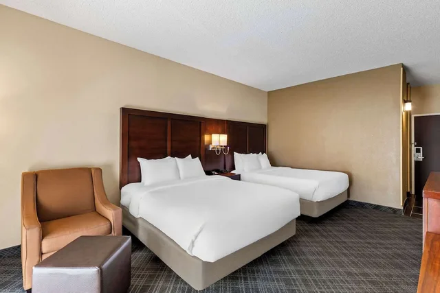 غرفة قياسية بسريرين كوين، Comfort Inn Roswell-Dunwoody 4/9