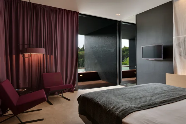 Deluxe Plunge Pool Room, Lone Hotel by Maistra Collection 2/4
