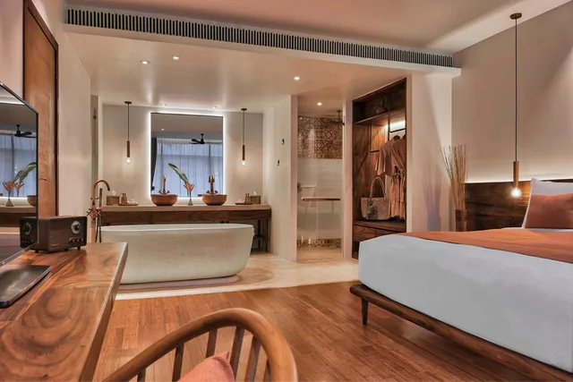 Governor Suite، FCC Angkor by Avani 4/6