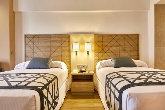 جناح متصل جونيور بسريرين مزدوجين، Riu Palace Baja California - Adults Only - All Inclusive 1/2