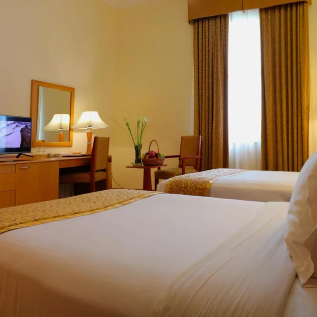 Standard Room, Sharjah Premiere Hotel And Resort 8/10