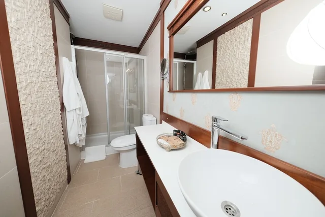 غرفة كلاسيكية بسرير كوين، Bosnali Hotel 5/6