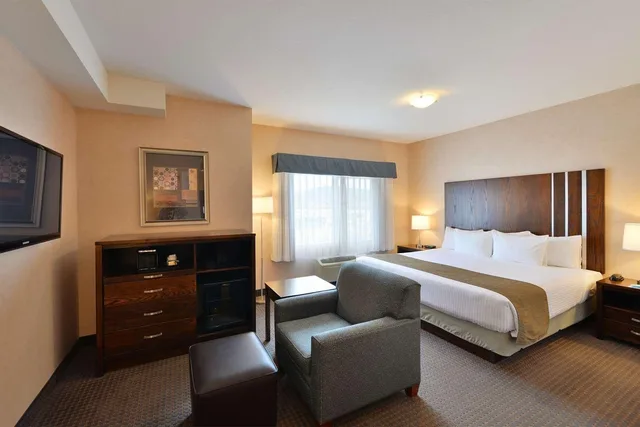 غرفة بسرير كينج يُسمح فيها بالحيوانات الأليفة، Prestige Cranbrook Hotel, BW Premier Collection 2/9