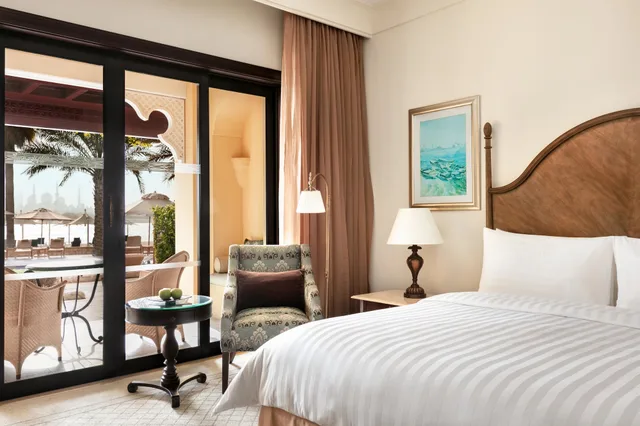 Garden, Executive, Twin Beds، Shangri La Qaryat Al Beri 2/4