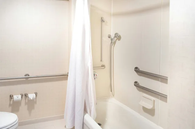 غرفة، SpringHill Suites by Marriott Chicago Southwest at Burr Ridge/Hinsdale 2/2