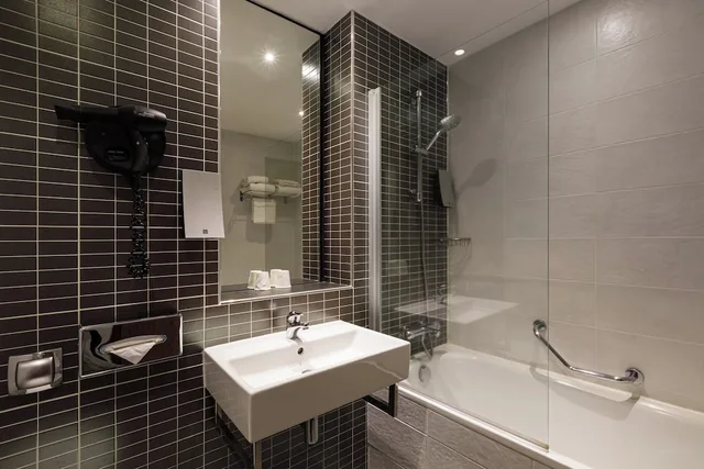 غرفة قياسية بسرير كوين، Best Western Clermont Ferrand Centre 2/5