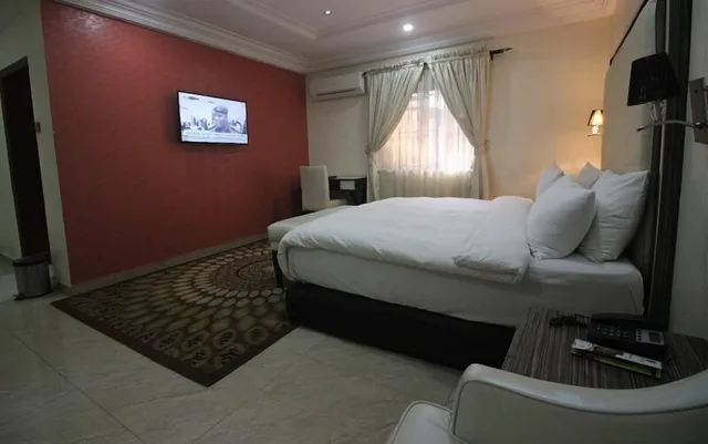 جناح بريميوم بسرير كوين بإطلالة على المدينة بغرفتي نوم، Sharon Ultimate Hotels 2/4