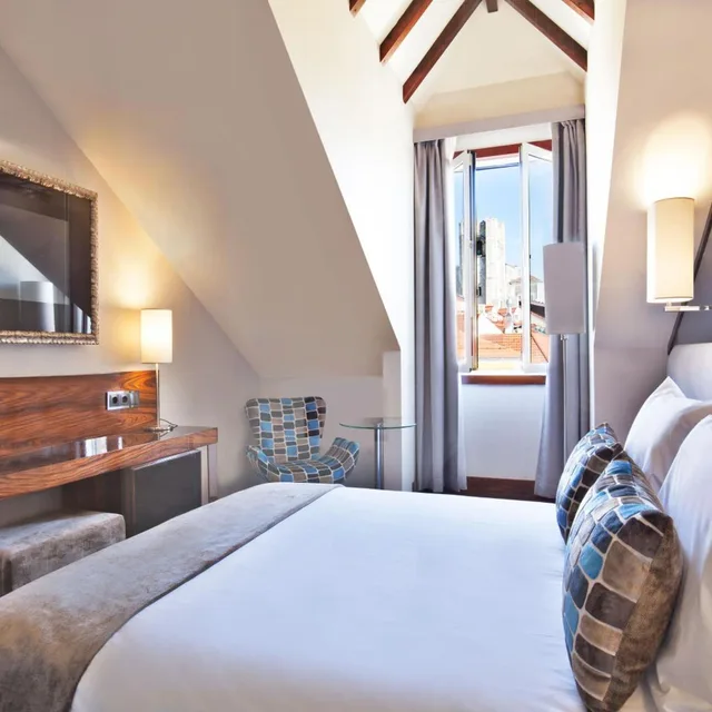 Executive, Triple, Double Bed, Turim Terreiro Do Paco Hotel 1/4