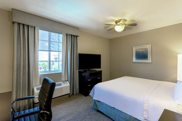غرفة رئاسية بسريرين كينج مع أريكة، Homewood Suites by Hilton Port St Lucie-Tradition 3/7